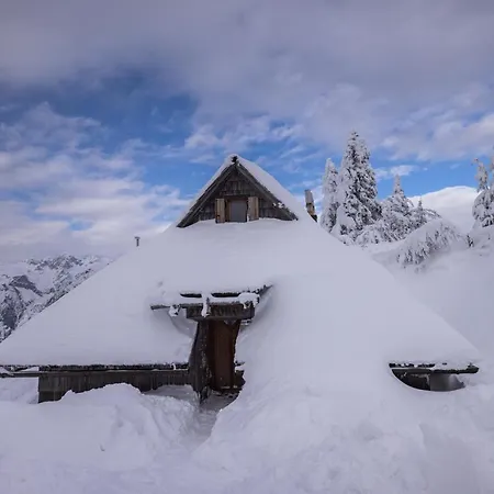 Holiday home Koca Zlatorog - Velika Planina Stahovica