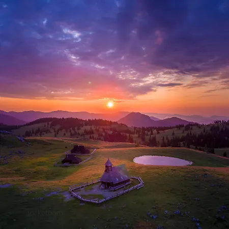 Semesterbostad Koca Zlatorog - Velika Planina *